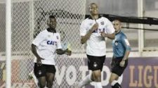 no retorno do brasileirão 2014, Atlético venceu o Flamengo (divulgação)