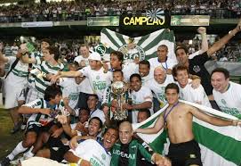 Coxa conquistou o paranaense 2010 (divulgação/Gazeta do Povo)